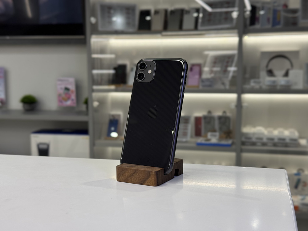 iPhone 11 64 Black