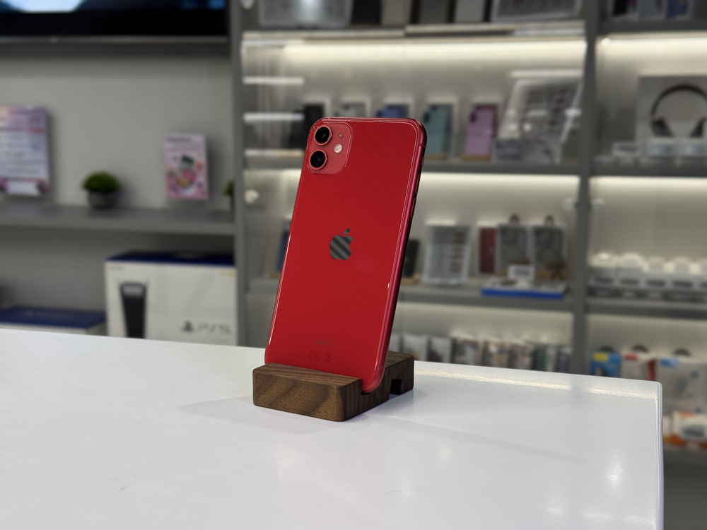 iPhone 11 64 red