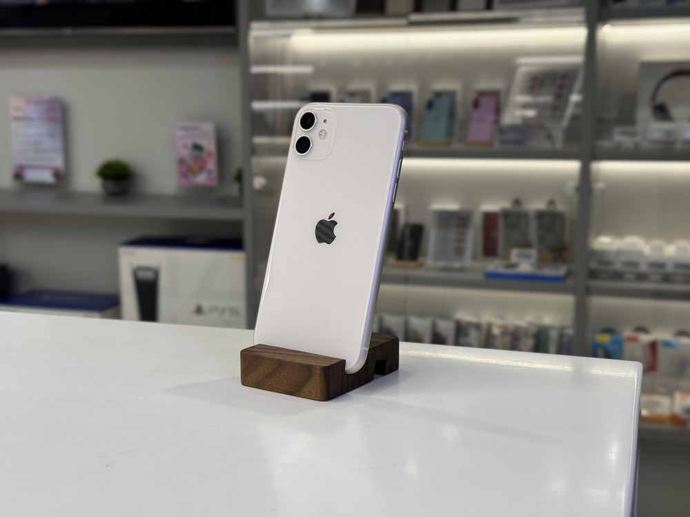 iPhone 11 128 White