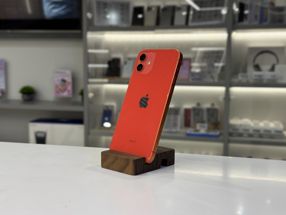 iPhone 12 64 RED